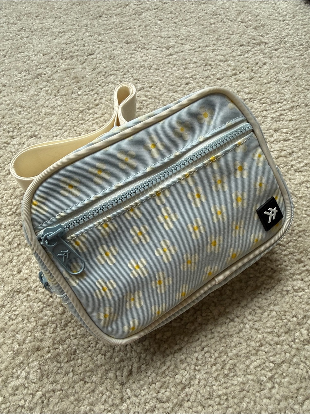 Thread Wallets Light Blue Floral Belt Bag with Daisies